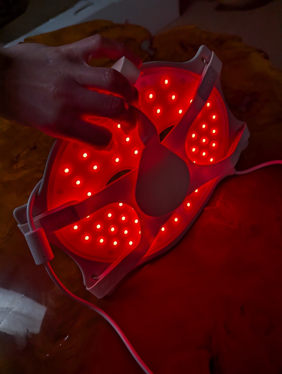 back of a red light theapy mask