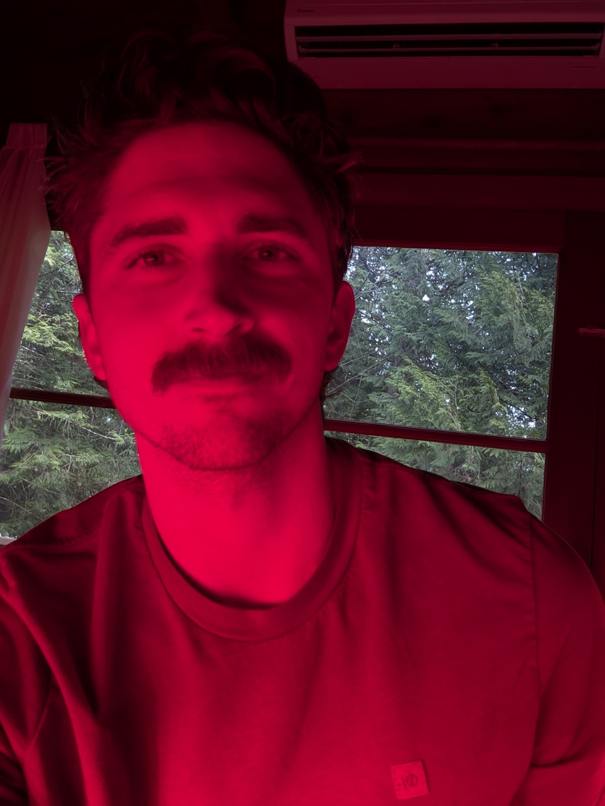 daryl has red light therapy on his face