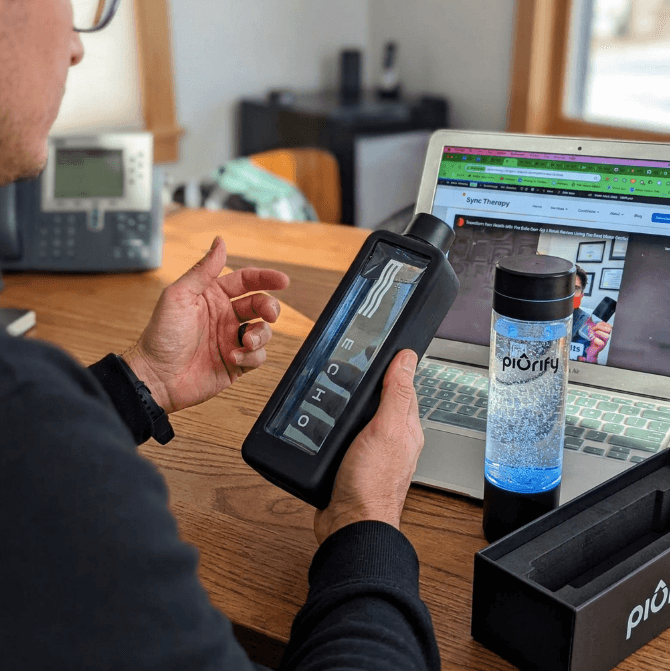 Echo Flask hydrogen water bottle in daily use — battery built for multiple cycles per charge