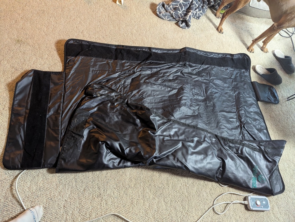 open sauna blanket testing it