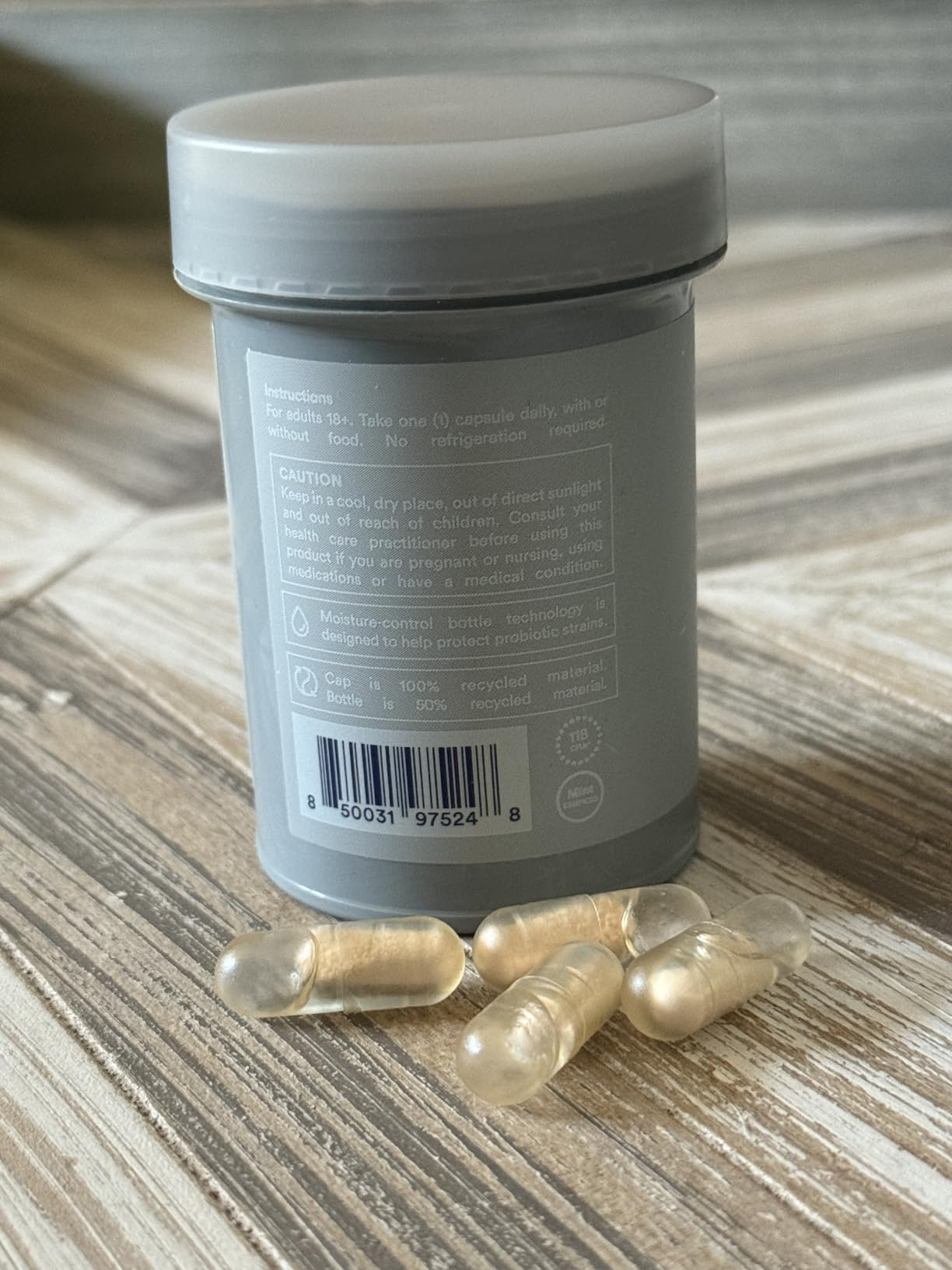 Ritual Synbiotic+ features a unique 3-in-1 approach.