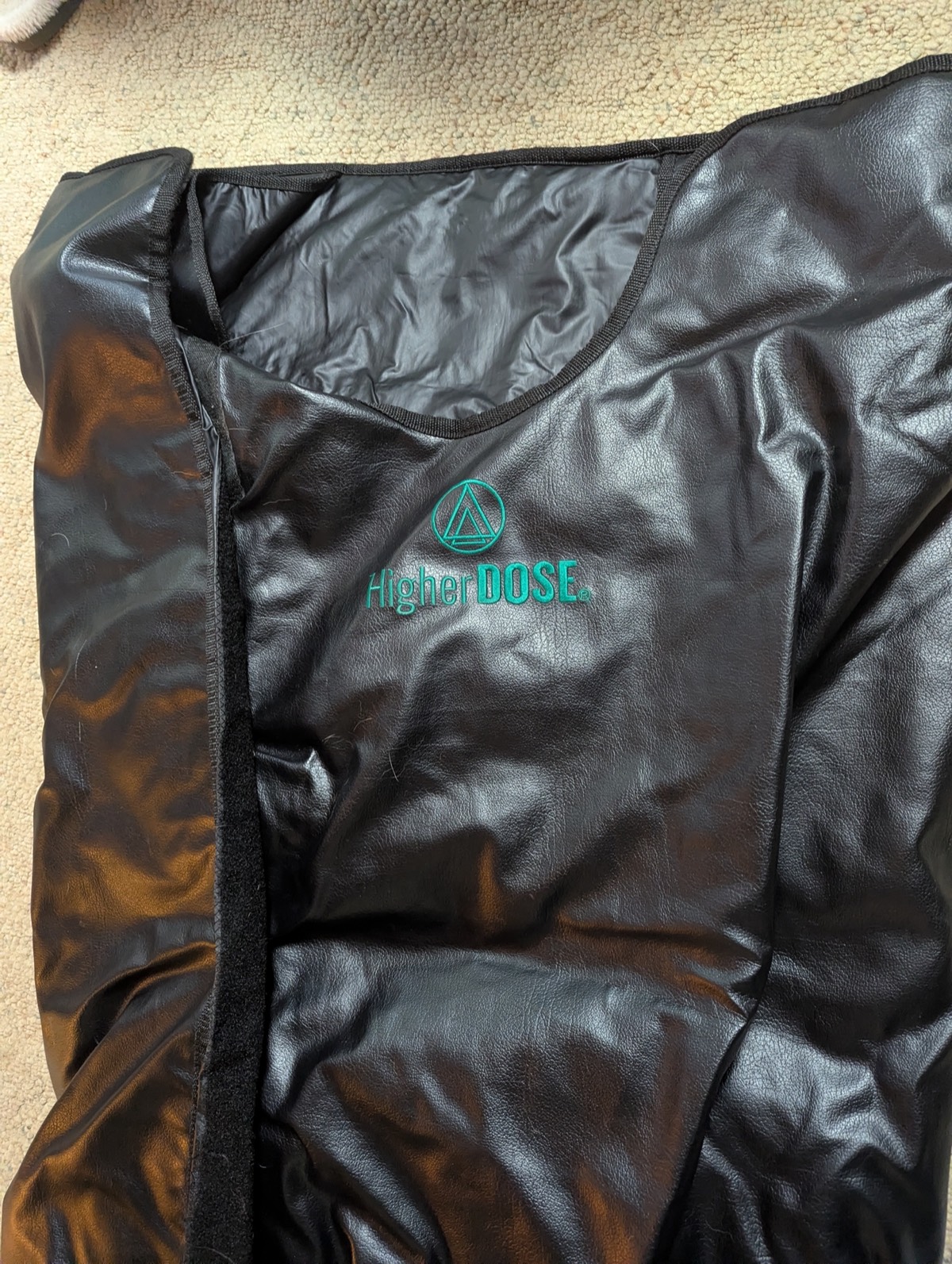 up close to the higherdose sauna blanket